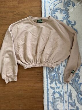 Daily Drills Bubble Cropped Crewneck Sweatshirt